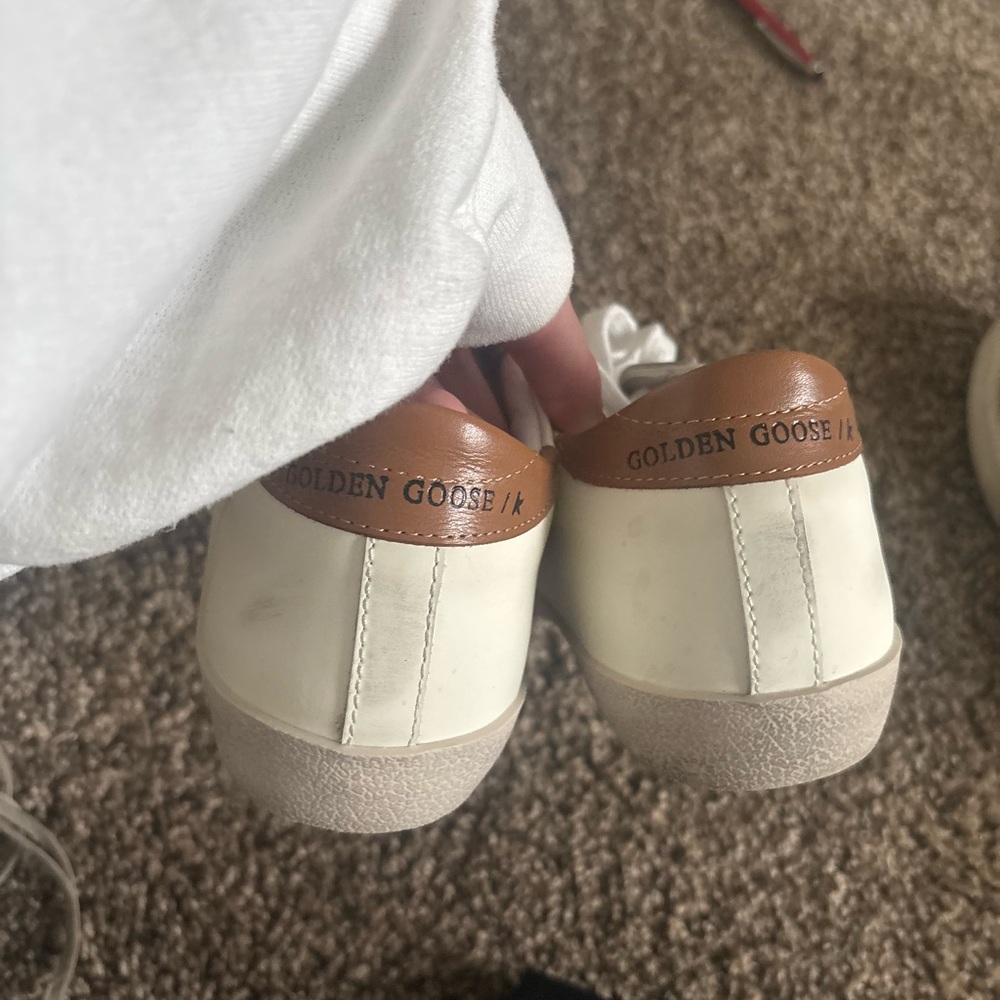 Golden Goose Superstars - Picture 2 of 3